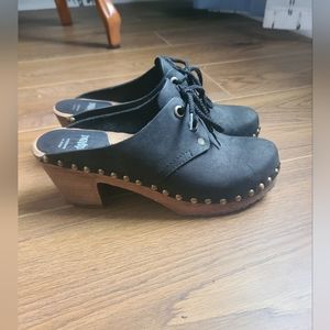 Sandgrens Swedish leather clogs